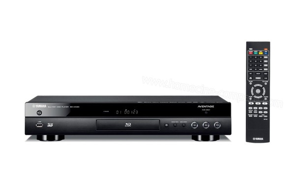 YAMAHA BD-A1020 Noir - Vue de face avec t&eacute;l&eacute;commande