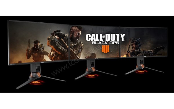 ASUS PG258Q Black Ops 4 - Vue avec 3 &eacute;crans c&ocirc;te &agrave; c&ocirc;te