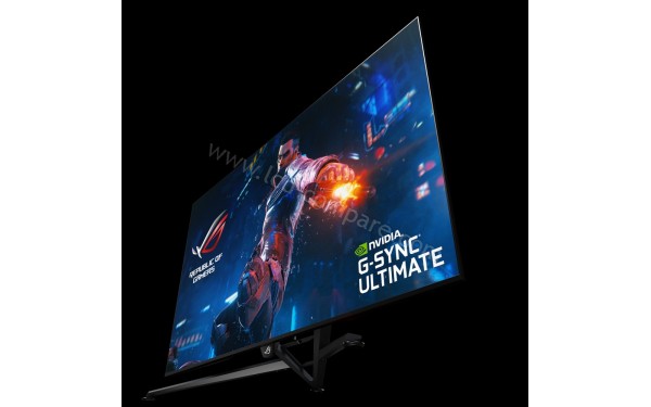 ASUS PG65UQ - Vue en contre-plong&eacute;e