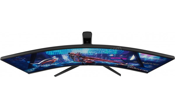 ASUS XG43VQ - Vue en contre-plong&eacute;e