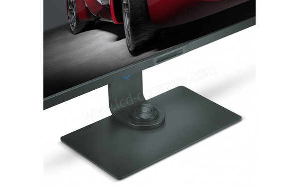 BENQ PD3200U - Zoom sur la partie basse