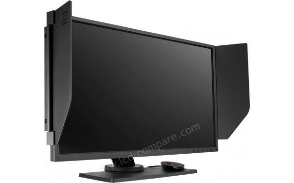 BENQ Zowie XL2546S - Vue 3/4 gauche avec hauteur diff&eacute;rente