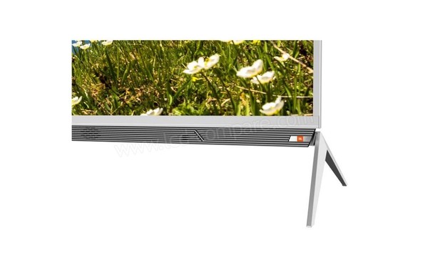 CONTINENTAL EDISON CELED65KJBL7 - Zoom sur la partie basse