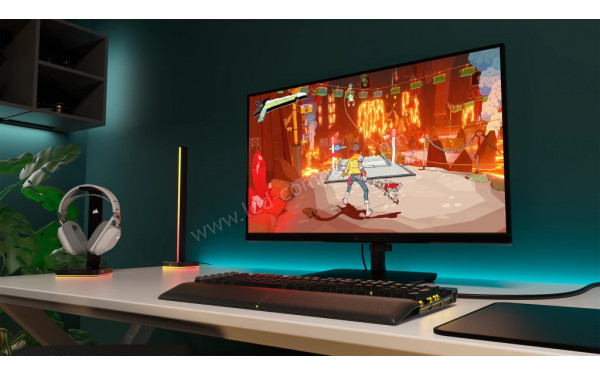 CORSAIR Xeneon 315QHD165 - Mise en situation