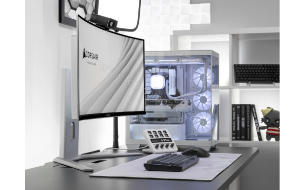 CORSAIR Xeneon 34WQHD240-C - Mise en situation