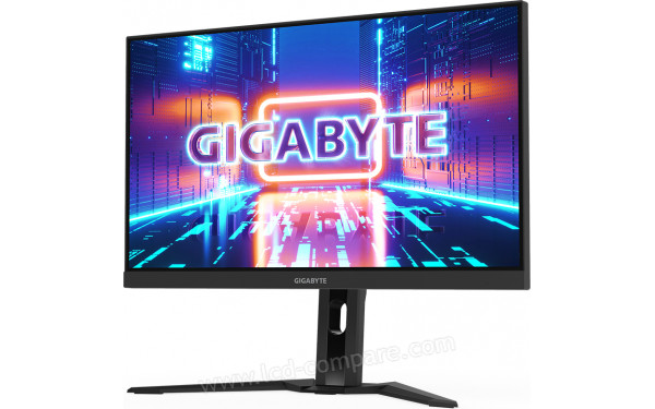 GIGABYTE M27Q P - Vue 3/4 droite