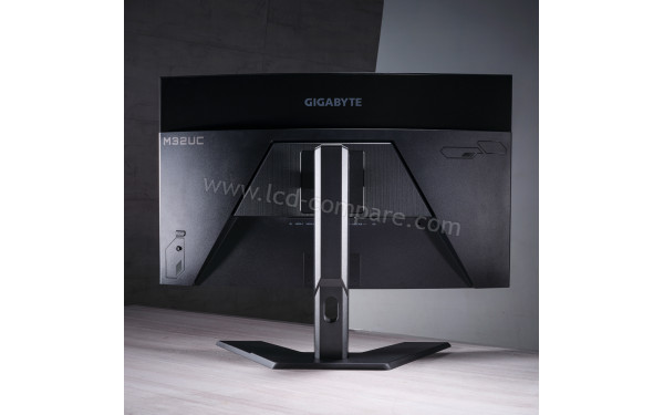 GIGABYTE M32UC - Vue de l'arri&egrave;re