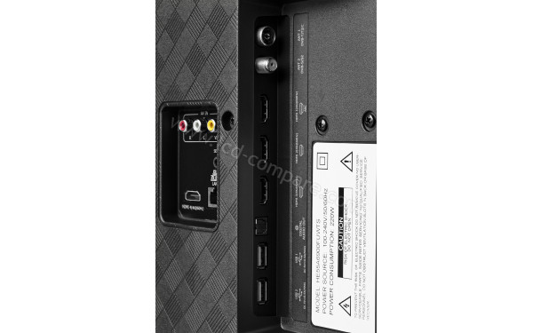 HISENSE 55U7QF - Connectiques