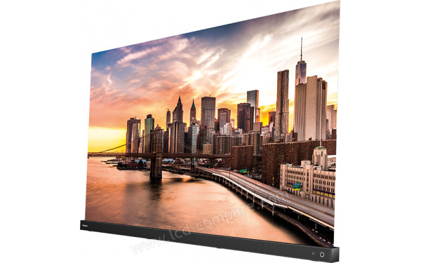 HISENSE 65A92G - Vue 3/4 droite