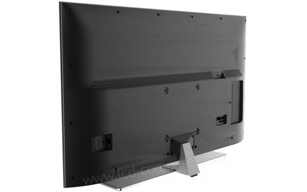 HISENSE H50A6550 - Vue 3/4 gauche de l'arri&egrave;re