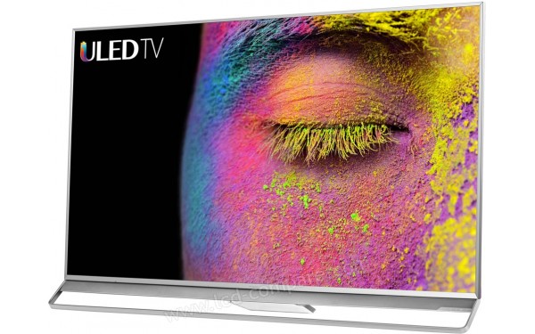 HISENSE H75NU9800 - Vue 3/4 droite