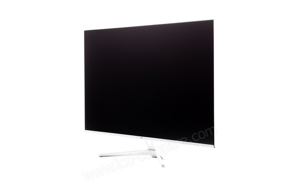 ITEK Taurus Resolux 32 Flat - Vue 3/4 droite