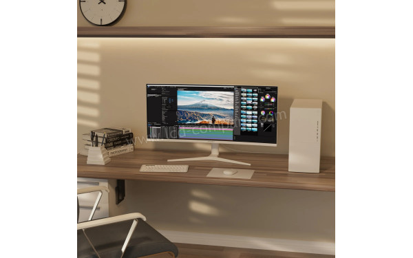 JAPANNEXT JN-I340UWQHD60C-C65W-HS-W - Mise en situation