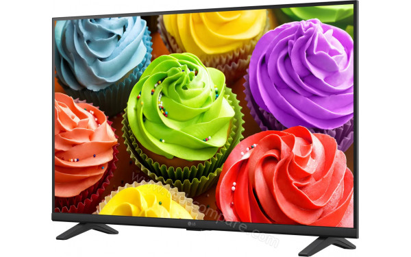 LG 32LB650B - Vue 3/4 droite