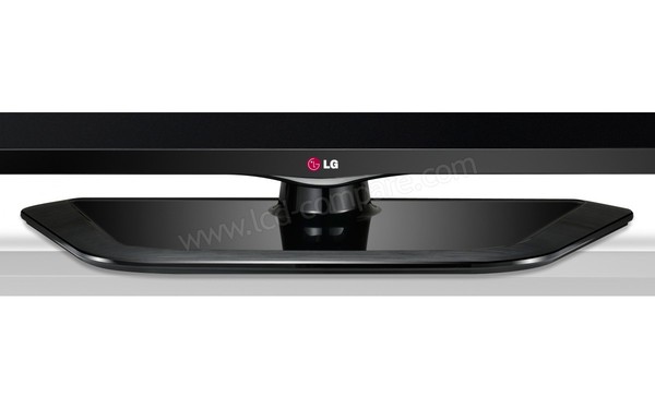 LG 32LN570R - Zoom sur la partie basse