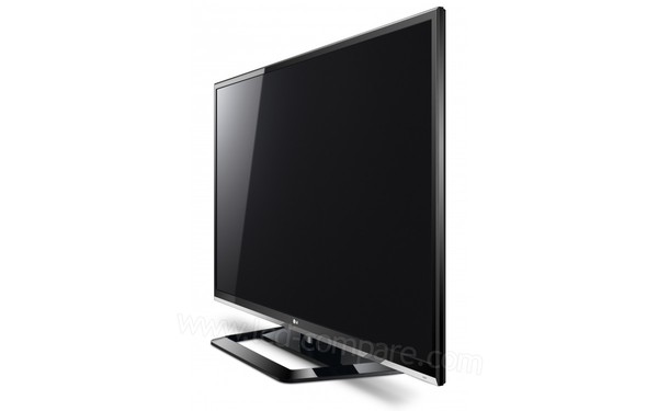 LG 32LS5600 - Vue 3/4 profil droit