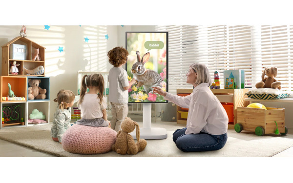 LG Swing 32U889SA-W - Mise en situation