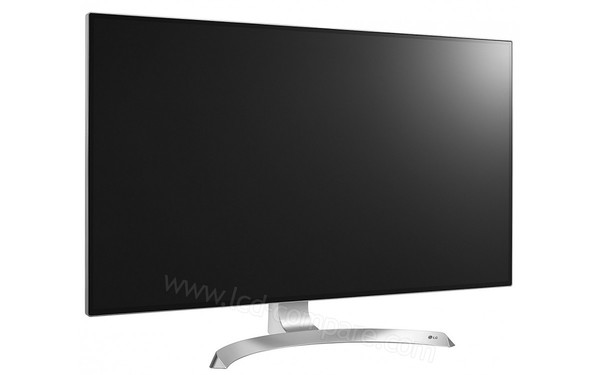 LG 32UD89-W - Vue 3/4 gauche 2