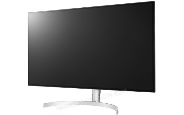 LG 32UL950-W - Vue 3/4 droite