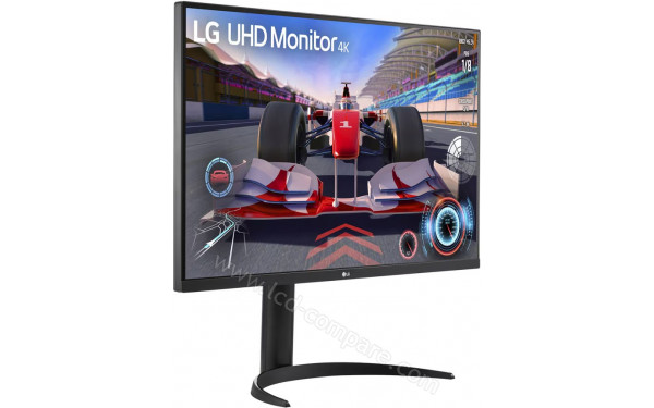 LG 32UR550-B - Vue 3/4 gauche