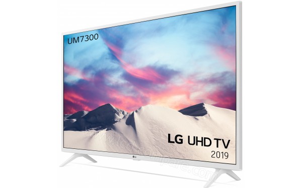 LG 43UM7390 - Vue 3/4 droite