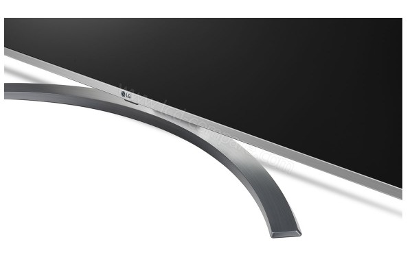 LG 43UM7600 - Zoom sur la partie basse
