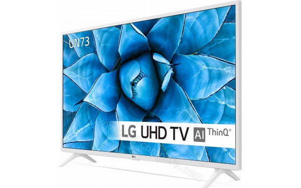 LG 43UN7390 - Vue 3/4 droite