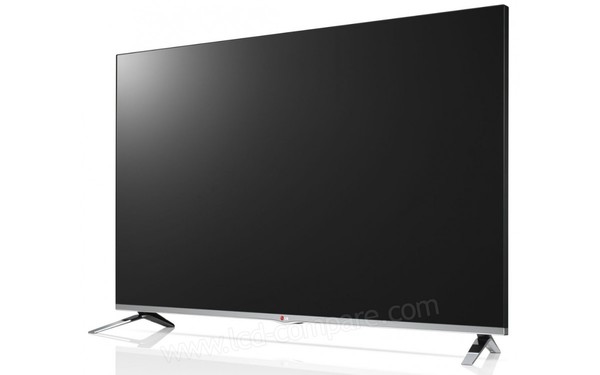 LG 47LB670V - Vue 3/4 droite