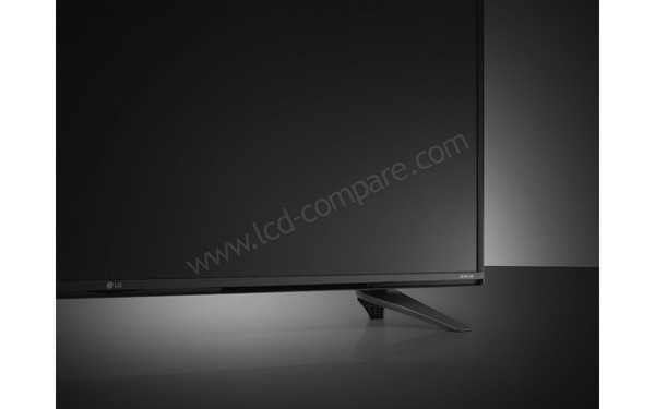 LG 49UF671V Import EU - Zoom sur le coin inf&eacute;rieur droit