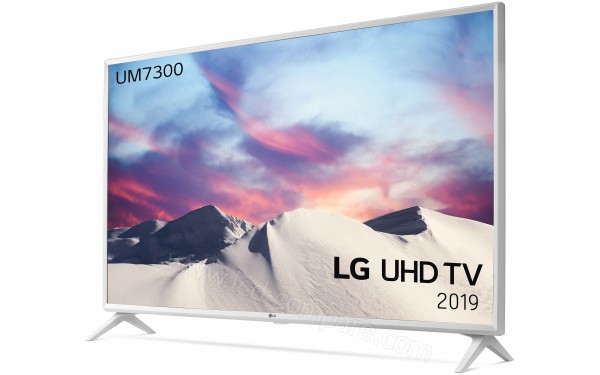 LG 49UM7390 - Vue 3/4 droite