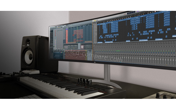 LG 49WQ95C-W - Mise en situation