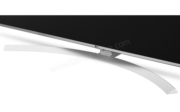 LG 60UH770V - Zoom sur la partie basse