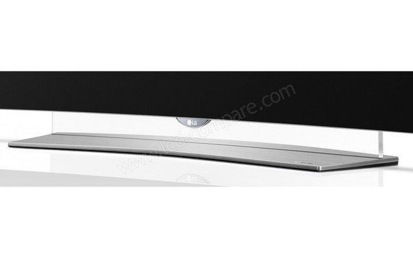 LG 65EG960V - Zoom sur la partie basse