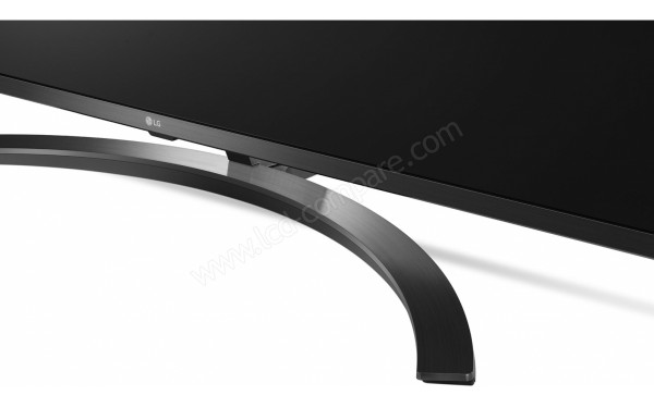 LG 70UM7450 - Zoom sur la partie basse