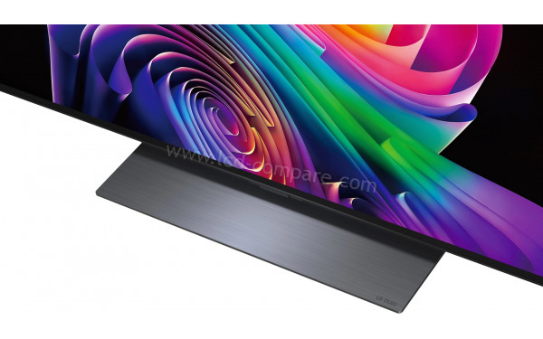 LG OLED48C68 - Zoom sur la partie basse
