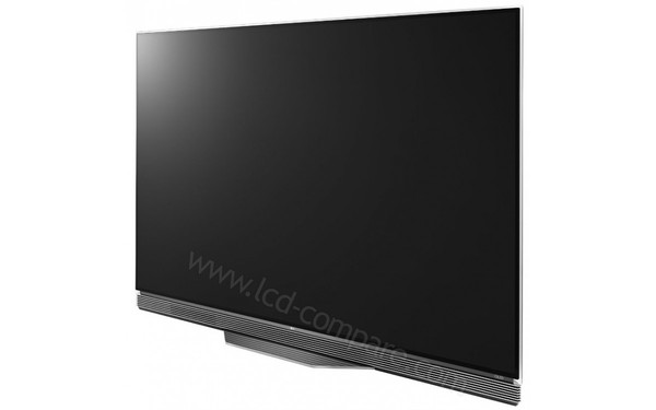 LG OLED55E6V - Vue 3/4 droite 2