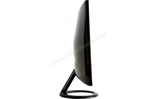 MEDION Erazer X52471 - Vue de profil