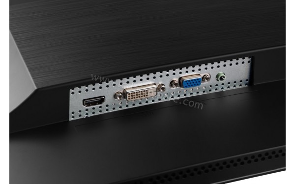 MEDION Akoya X58322 Noir - Connectiques