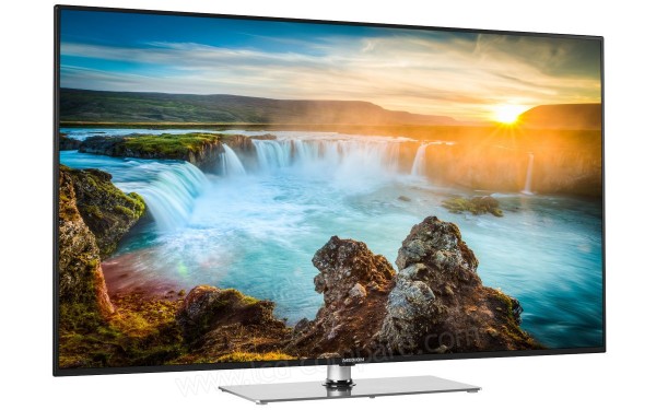 MEDION Life X17220 - Vue 3/4 gauche