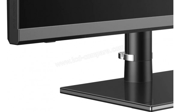 MSI Creator PS321URV - Zoom sur la partie avant basse