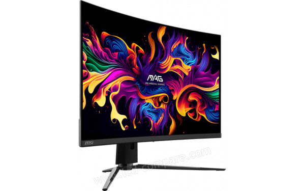 MSI MAG 321CUP QD-OLED - Vue 3/4 gauche