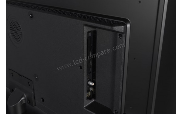 PANASONIC TV-50W85BEZC - Connectiques