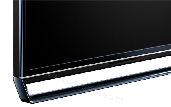 PANASONIC TX-55AS800E - Zoom sur le coin inf&eacute;rieur gauche