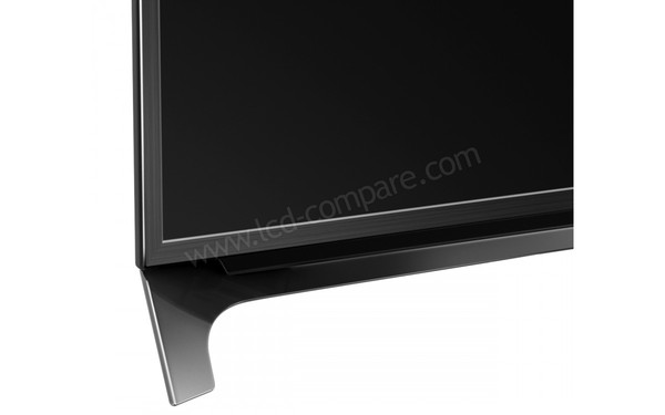 PANASONIC TX-55CR850E - Zoom sur le coin inf&eacute;rieur gauche