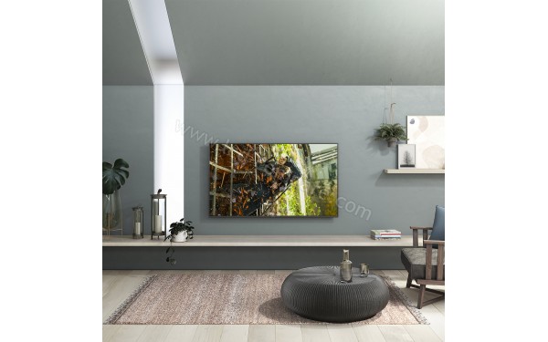 PANASONIC TX-55HXW904 - Mise en situation