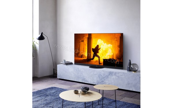 PANASONIC TX-55HZ1500E - Mise en situation