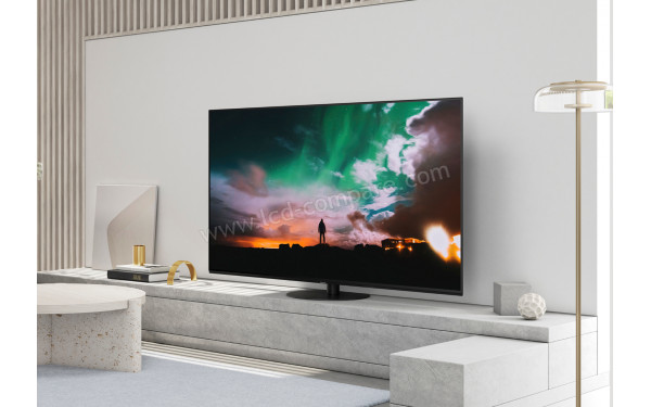 PANASONIC TX-55JZ980 - Mise en situation