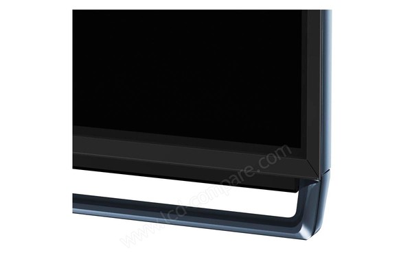 PANASONIC TX-58AX800E - Zoom sur le coin inf&eacute;rieur droit