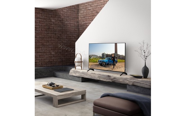 PANASONIC TX-65HX940E - Mise en situation