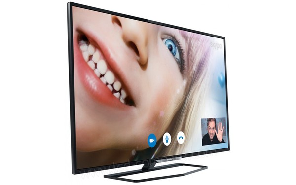 PHILIPS 32PFK5509 - Vue 3/4 gauche
